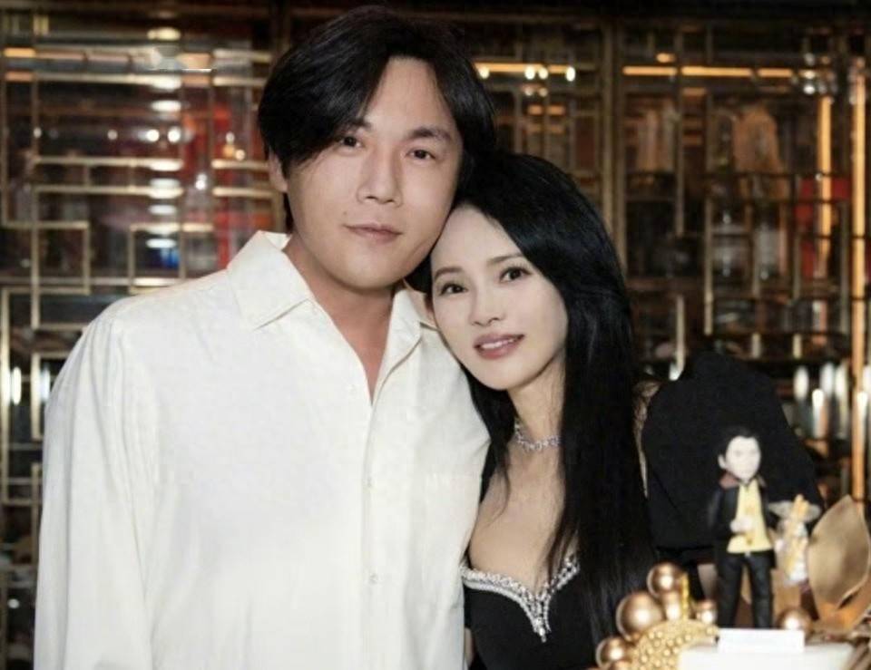 原创            伊能静自嘲“恋爱脑”，说秦昊很少回家，跟女儿在一起的记忆太少