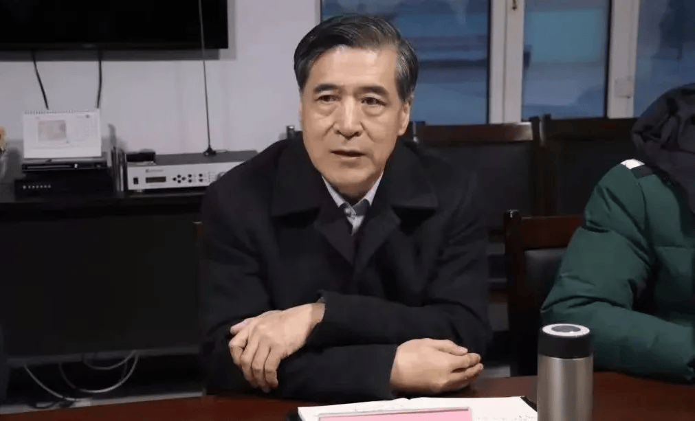 内蒙古：坚决拥护党中央决定