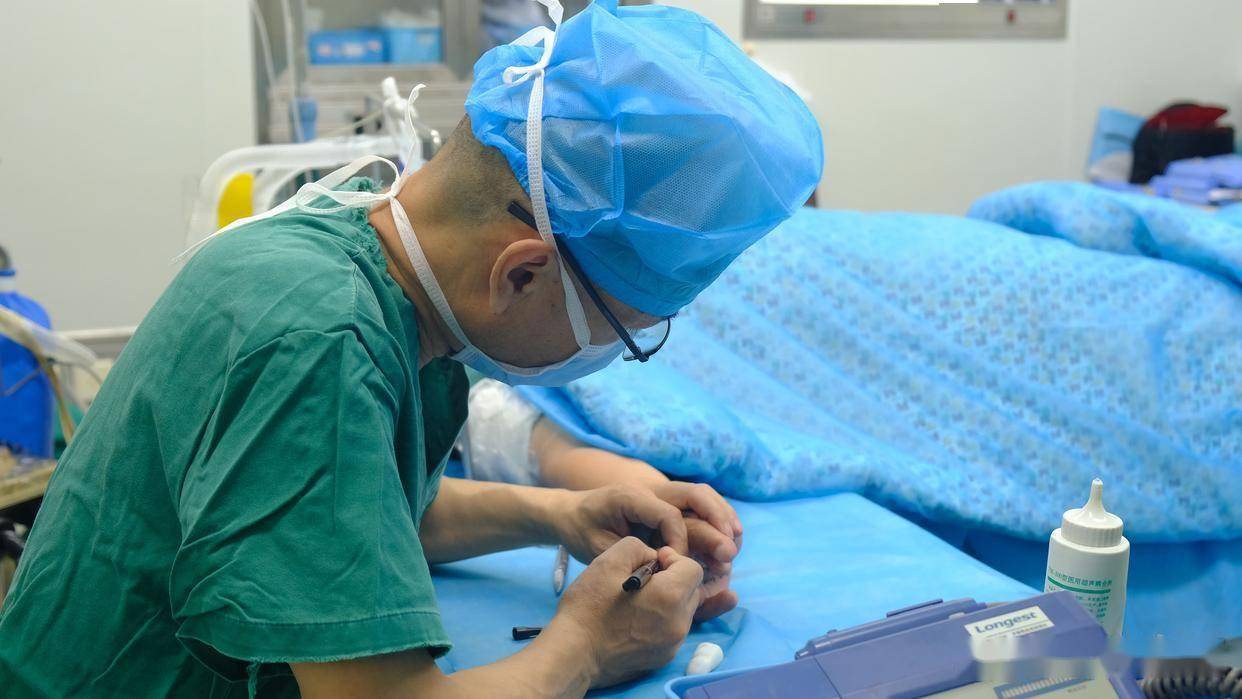 济南哪个医院可以做手指再造？