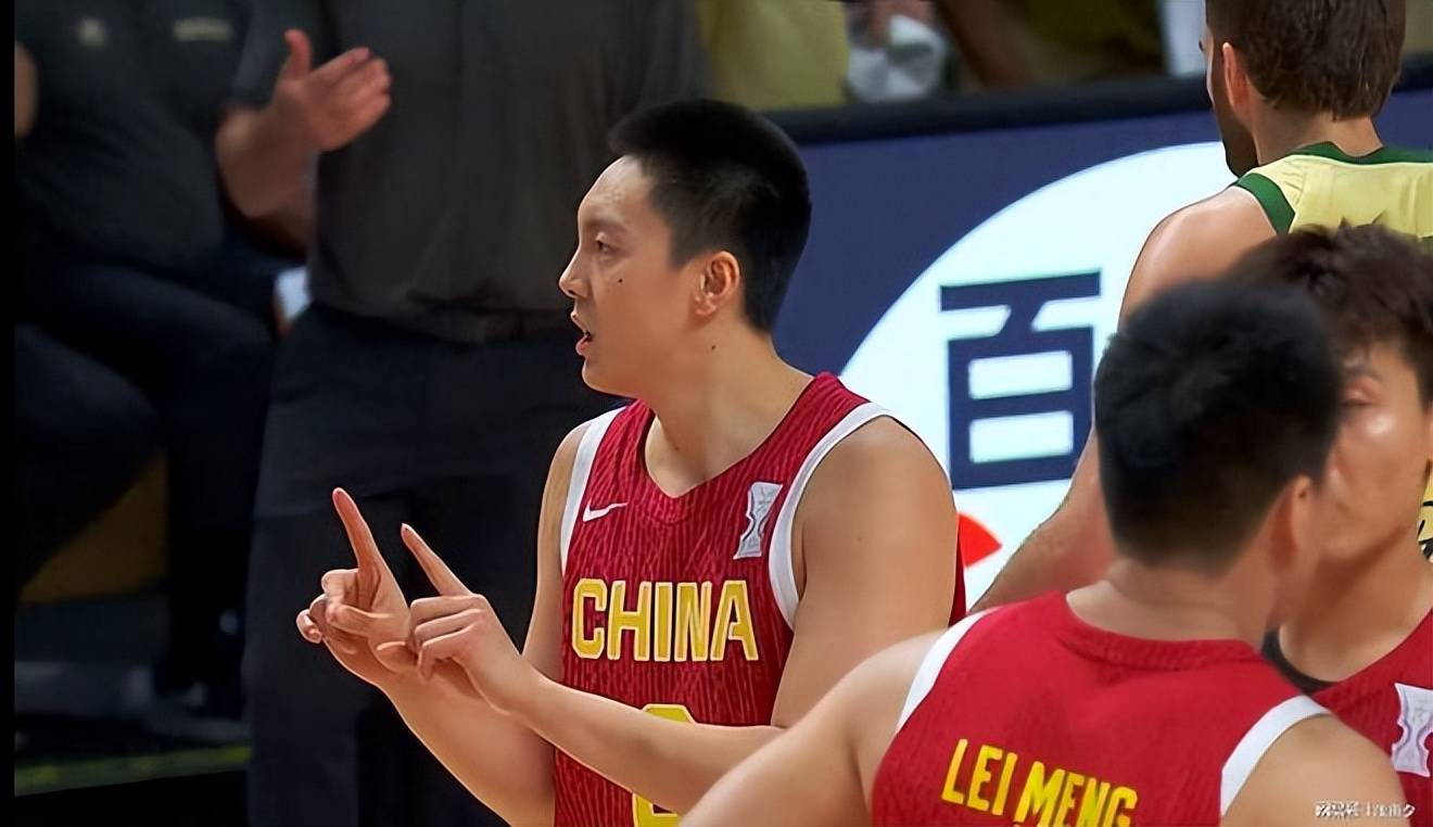 原创            详解男篮负澳洲最后一球，郭士强因何让胡明轩投？他为何要投三分