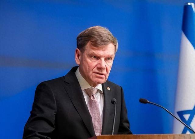 原创            9.3大阅兵前，德外长跑到日本，逼中方连退3步，毛宁8字给其定性