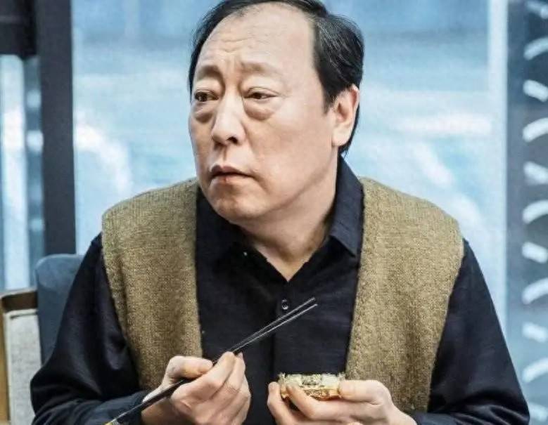 原创            65岁倪大红再破天花板！这一次，他让张国立和整个娱乐圈"沉默"了