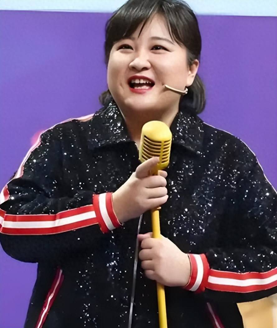 原创            面相大变！3年未登春晚，从综艺消失，贾玲又在憋什么大招？