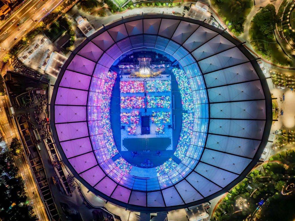 盛大下的细微：偶像演唱会“造梦”之外