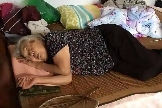 调查发现：高血糖患者若每天睡午觉，不出几个月，身体或有3变化