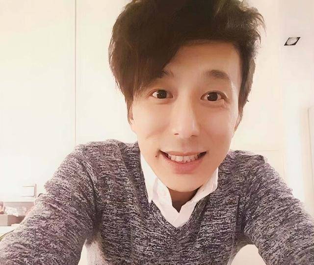 香港知名男星移民加拿大三年，无稳定工作陷财困，点外卖都要考虑