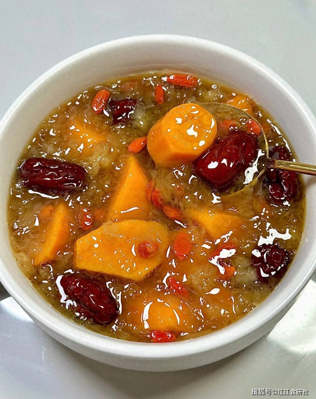 原创            出伏后，提醒中老年人：少吃苦瓜和黄瓜，多吃这3样，对身体有益