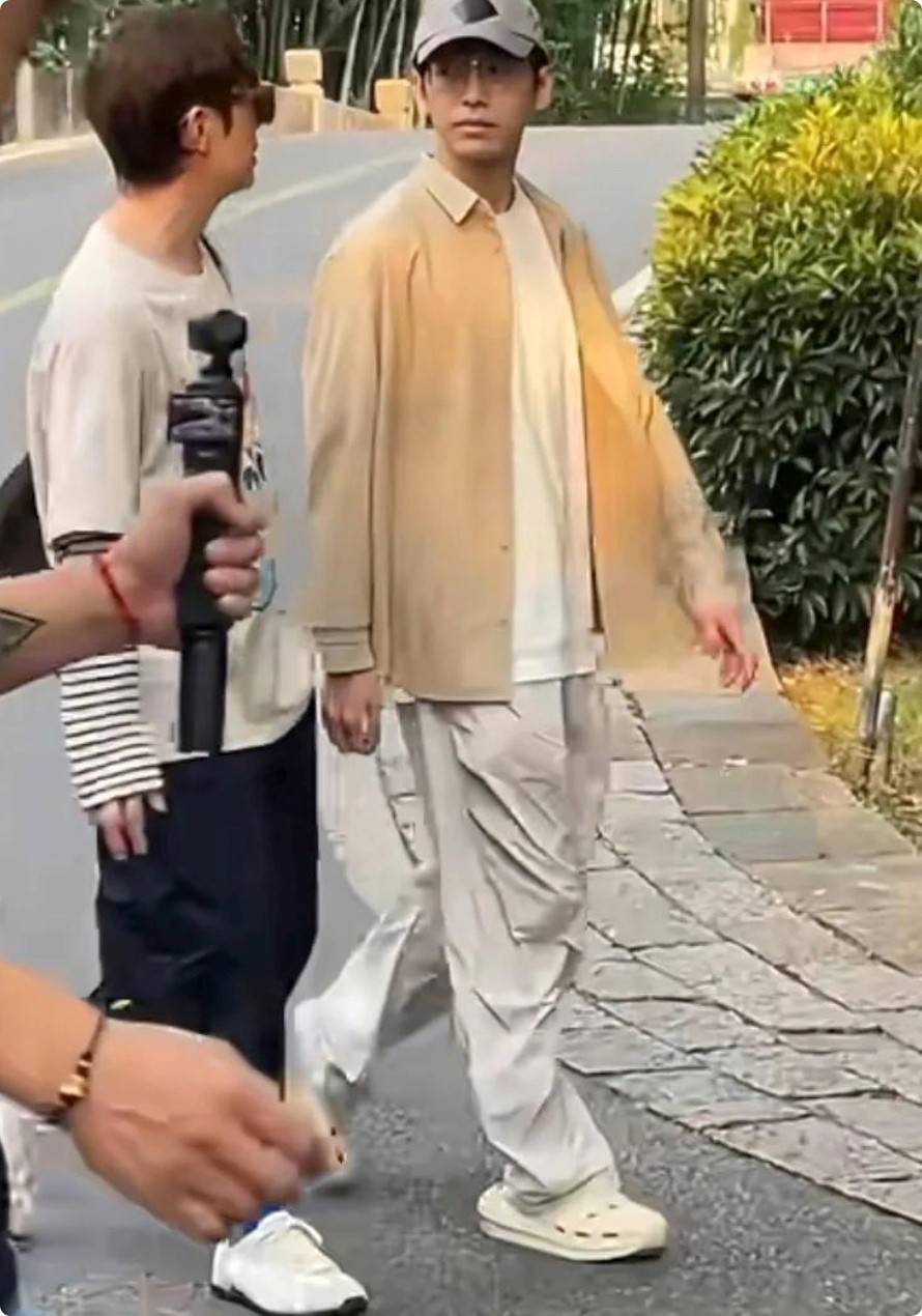 原创            向往8路透，彭昱畅瘦了，张艺兴帅了，张子枫美翻，何炅年轻