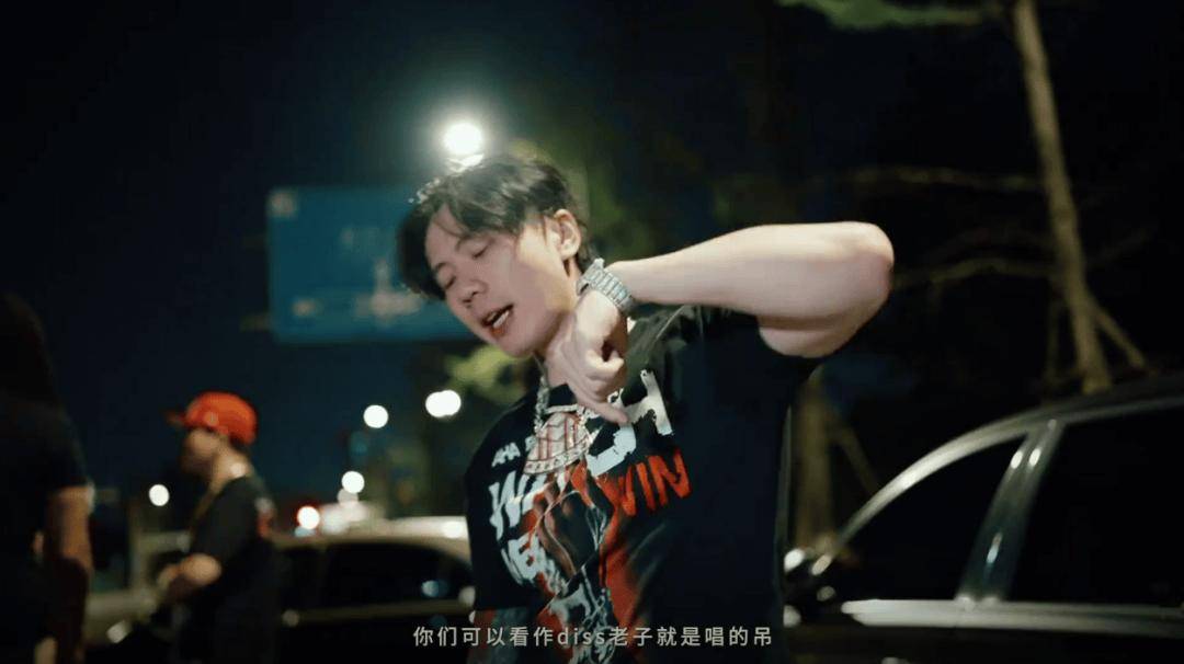 还没完！SASI发歌Diss秃子了！