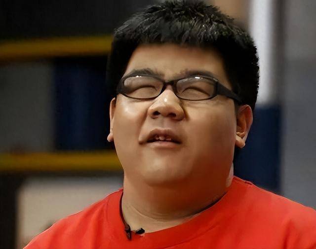 原创            善恶终有报！目中无人的“盲人”歌手杨光，终于付出了惨痛的代价