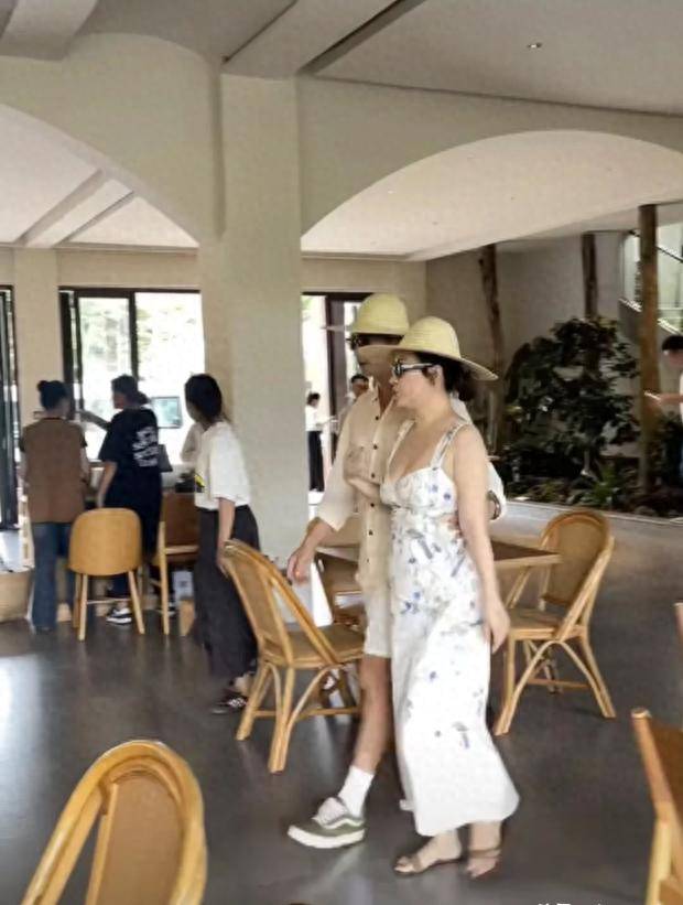 原创            她不参加综艺!不拍戏？身材发福疑似怀孕？霍思燕真的幸福！