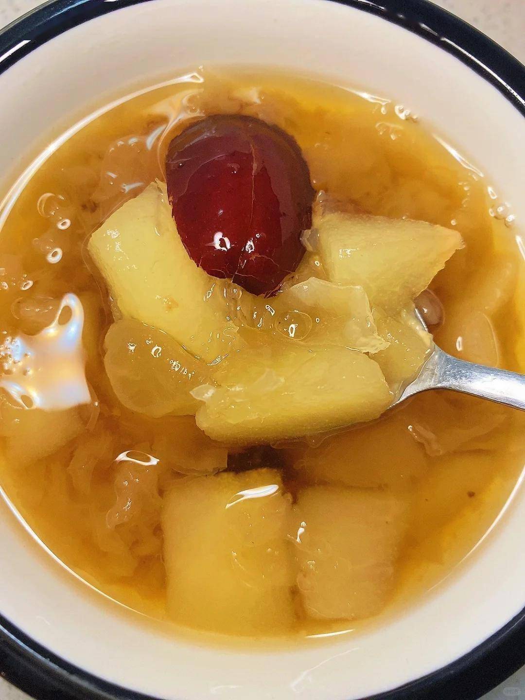 原创            钟南山院士推荐！“秋冬润肺五珍”养出黄金呼吸力，为健康加层盾