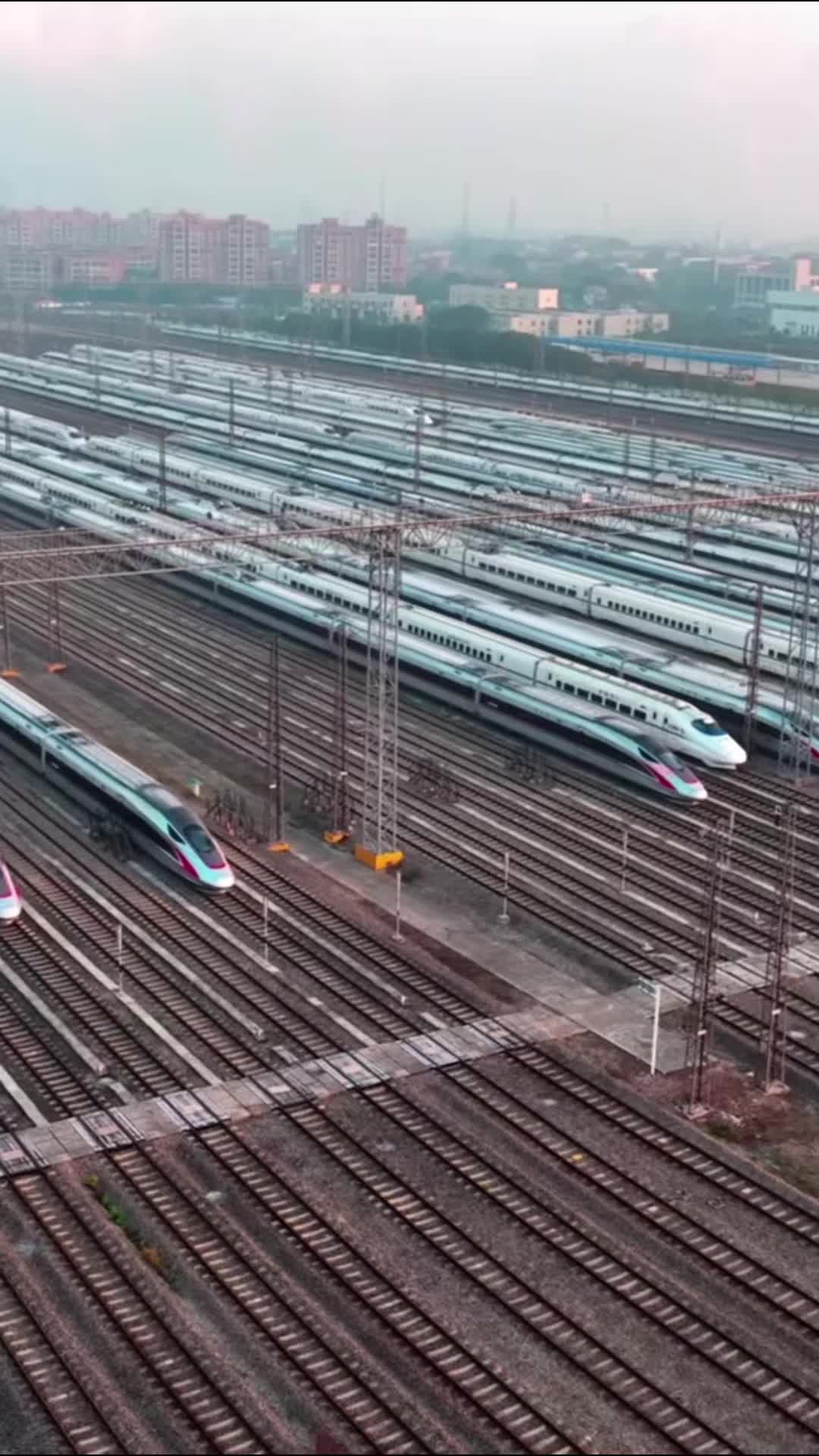 暑运24小时丨你在火车上用的水、喝的水都是哪来的？