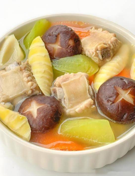 秋补正当时！建议给家人吃这“3肉2汤”，增强免疫力，安稳过秋，