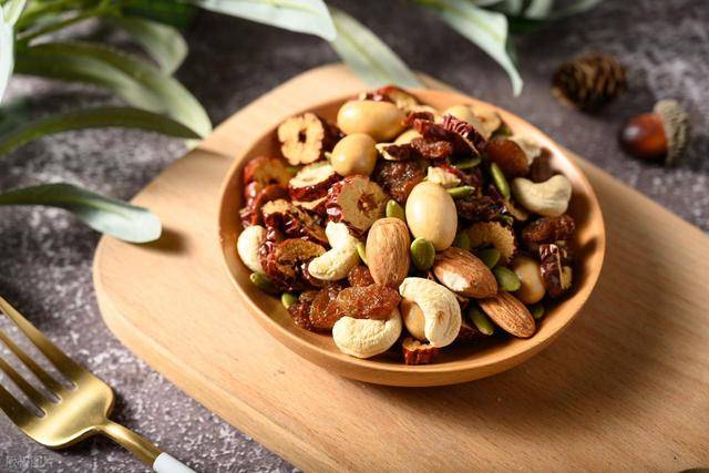 这几种健康食物，热量被低估了，每一口都像在喝油！