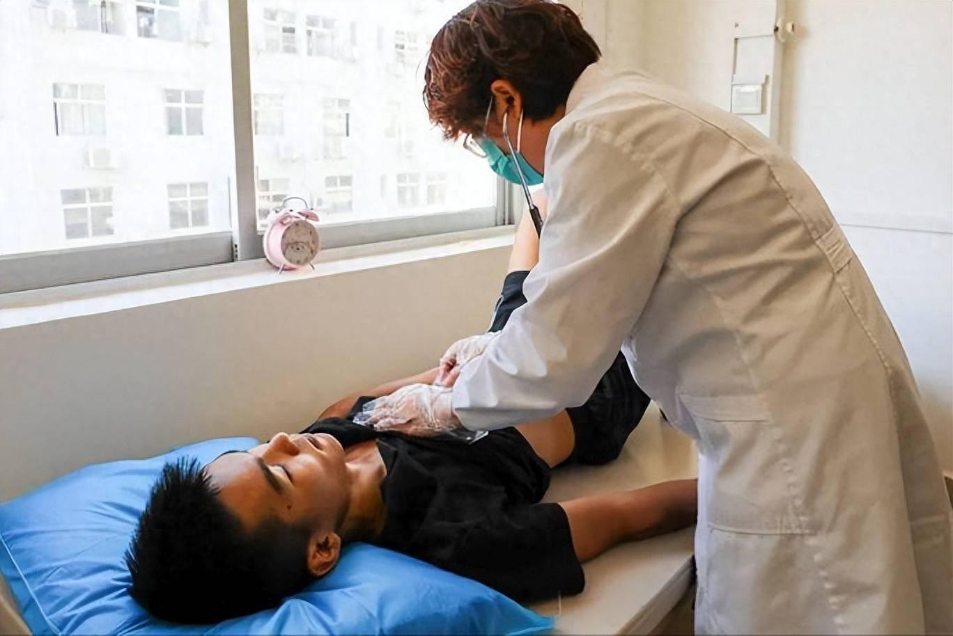 糖尿病不怕馒头、米饭，更不怕肉类，真正“怕”的是这6样食物！