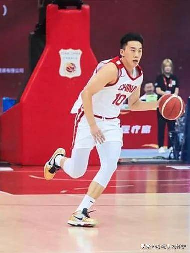 原创            对比姚明、易建联、杨瀚森、张镇麟，杨毅认为王俊杰打不了NBA