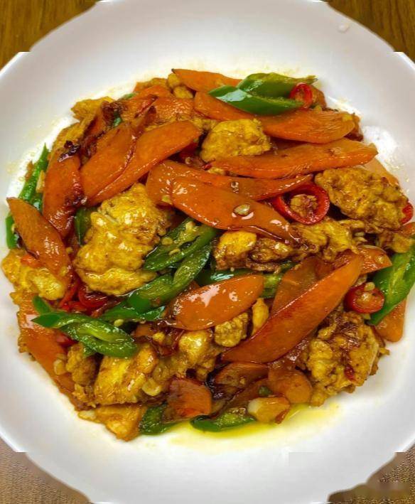 原创            三伏天用眼过度必备它，一护眼明目、二缓解疲劳、三抗氧化，鲜嫩滑爽，电脑族快收藏！