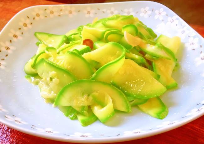 尿酸高吃西葫芦好吗?家常西葫芦做法