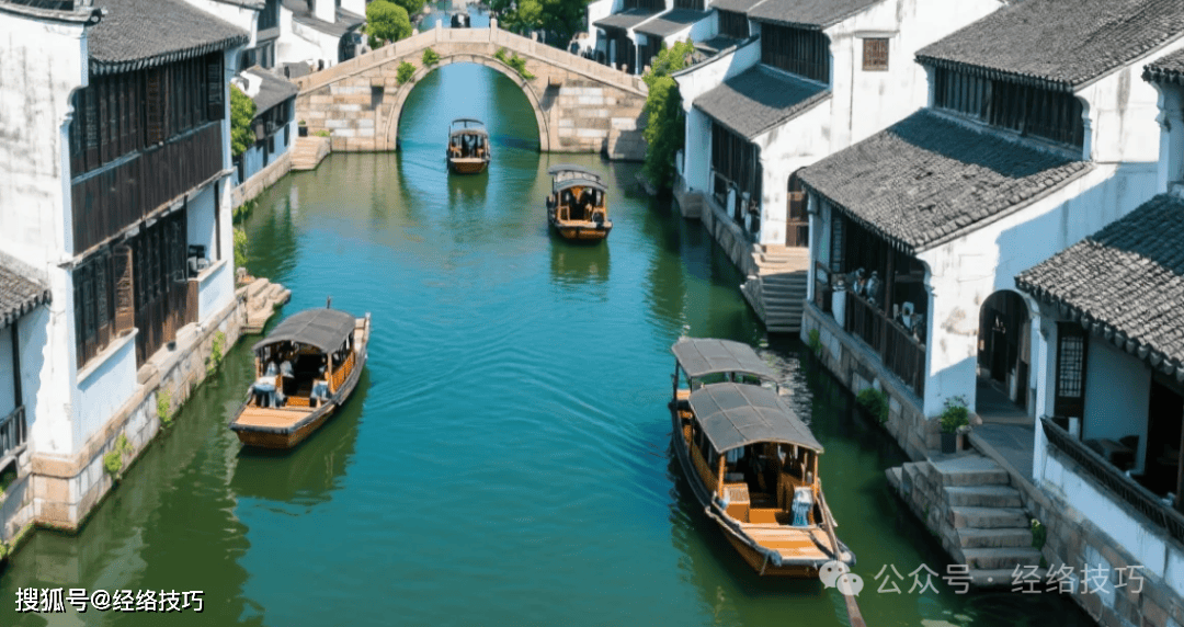 原创            秋风起身体变，莲子调养正当时