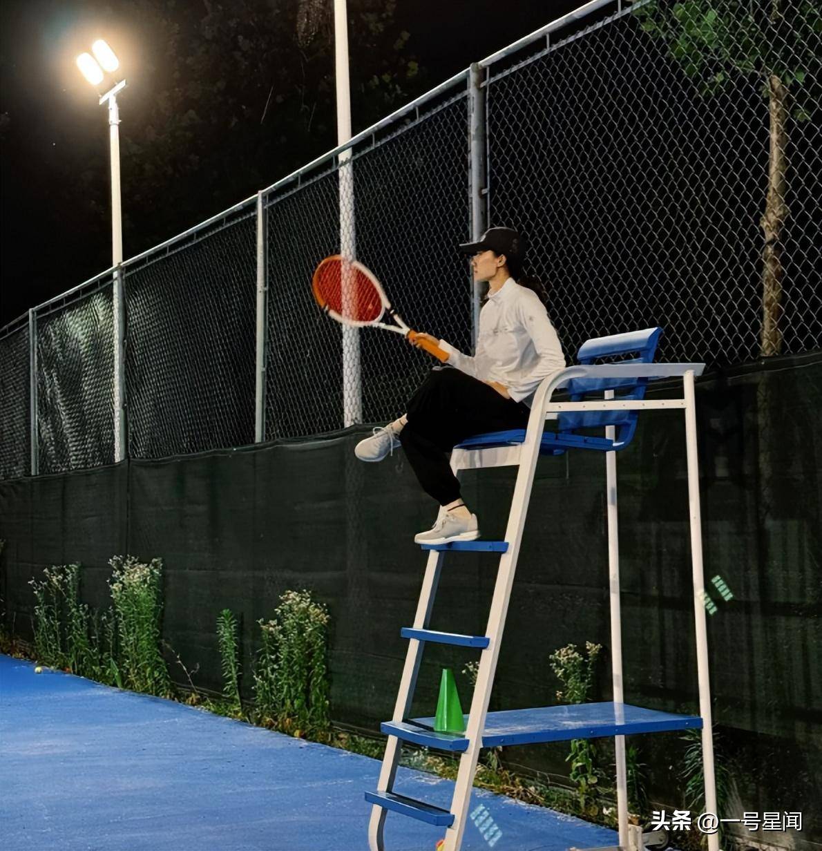 原创            被袁姗姗当众嘲讽，如今再看张小斐的处境，成功印证了黄渤说的话