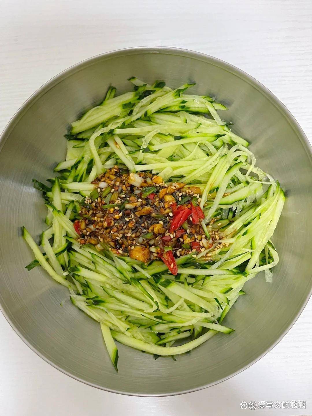 原创            生津润燥的这种食物，三伏天放开吃！给身体补水份，水润舒适过三伏