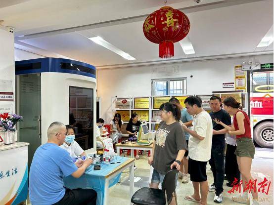夏季无偿献血活动为生命“加油”