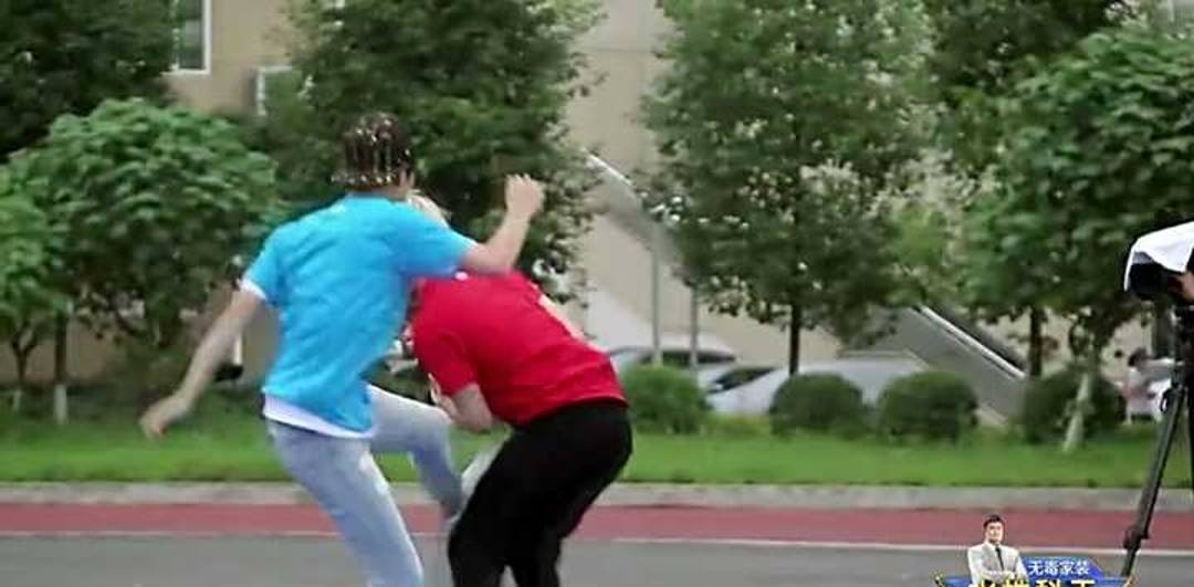 破碎的西瓜与沉默的养胃粥：五年间综艺暴力的AB面