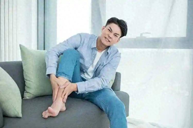 医生发现：能活到80岁的痛风患者，大多在50岁，就不做这4件事了