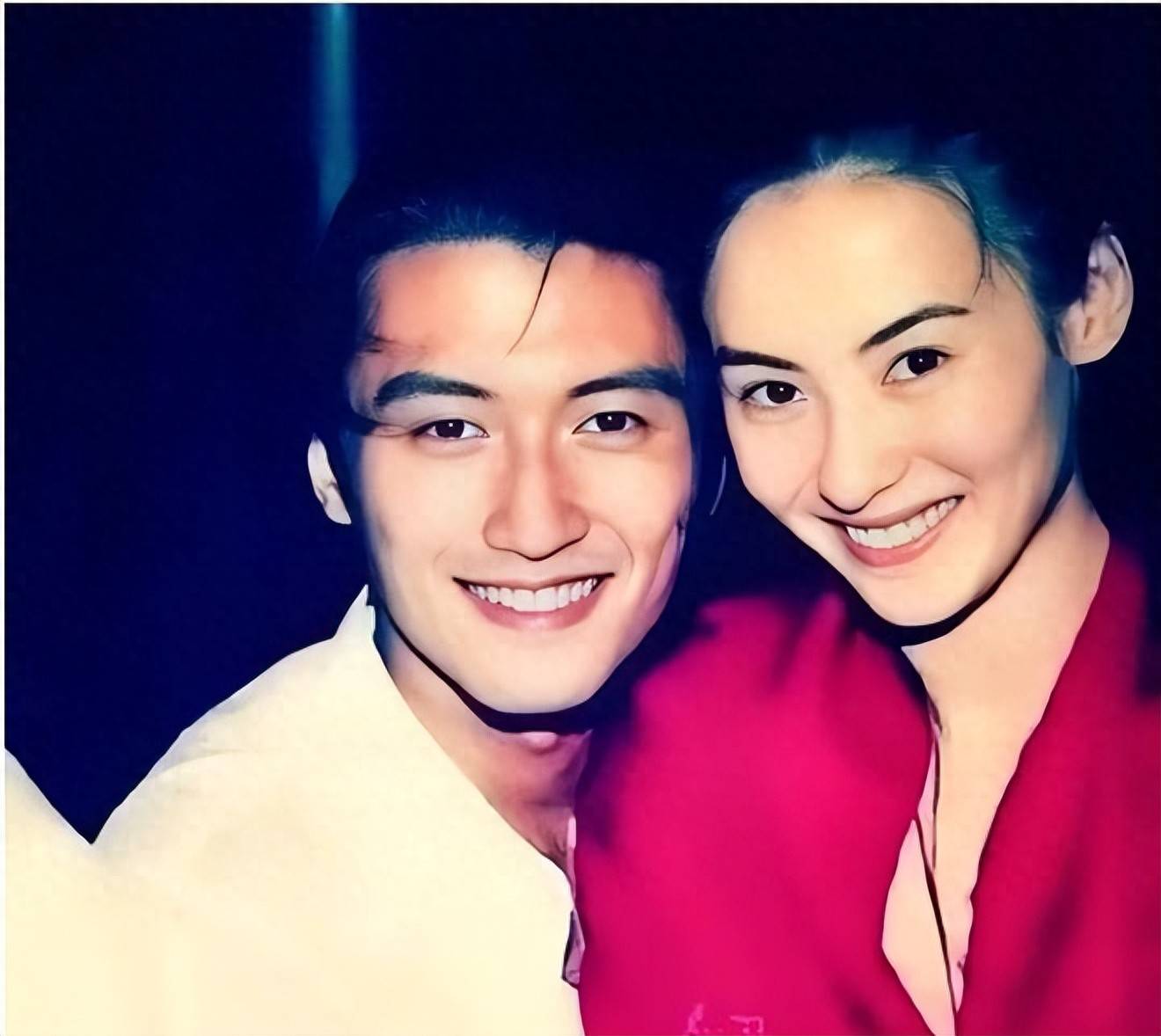 原创            王晶曝谢霆锋离婚原因，张柏芝常当众骂他，对其不满，性格不合