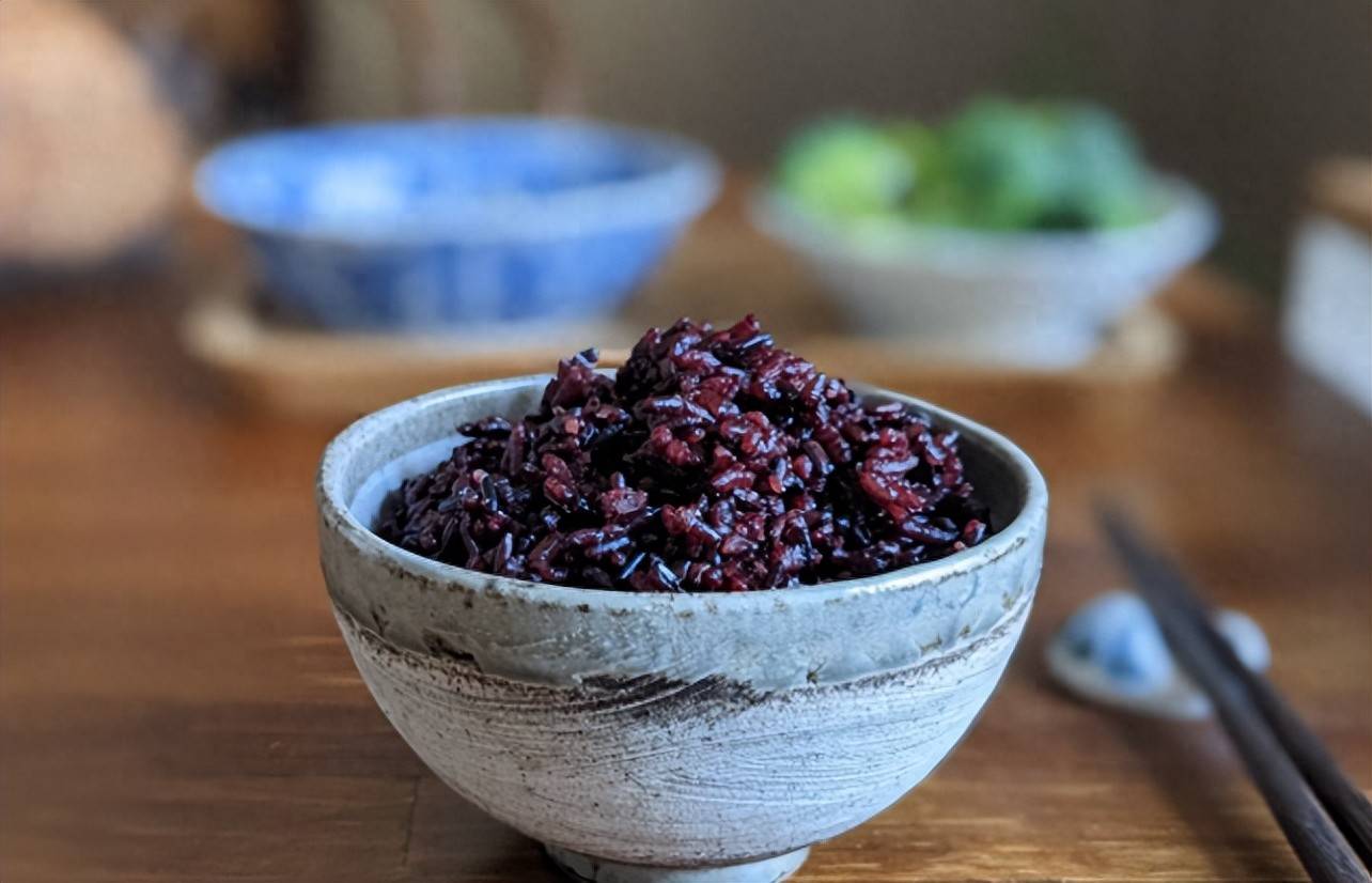 听说紫米好处多？糖尿病患者能吃吗？完整解析紫米的好处、坏处