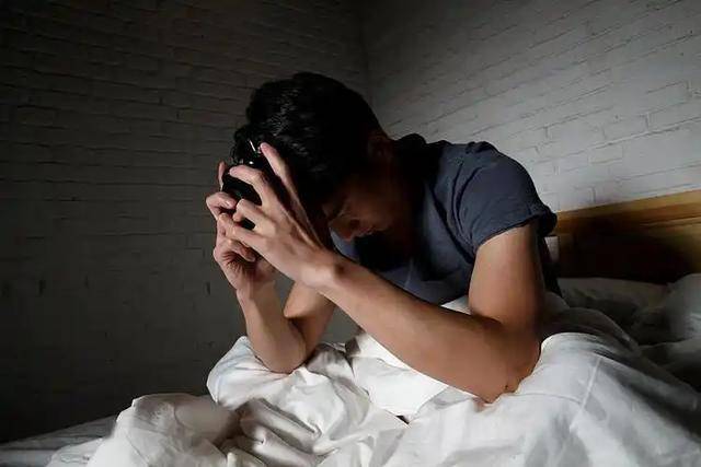 体内有癌，夜间有感觉！睡觉时若有5种异常，或是癌症发出的信号