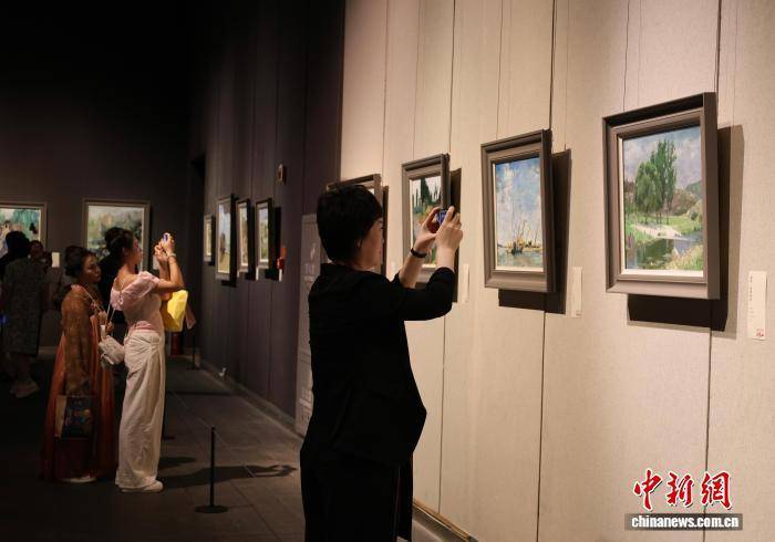 “中国油画名家笔下的沂蒙山”主题展览在山东美术馆开展