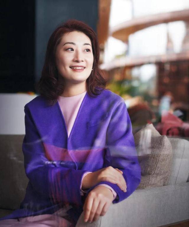 原创            宗馥莉遗产风波后首发声，三句话表明立场，杜建英宗泽后应感惭愧