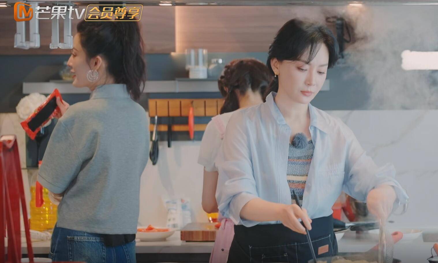 原创            陈数用100元做了一道西红柿炒鸡蛋，明星的生活让老百姓大跌眼镜