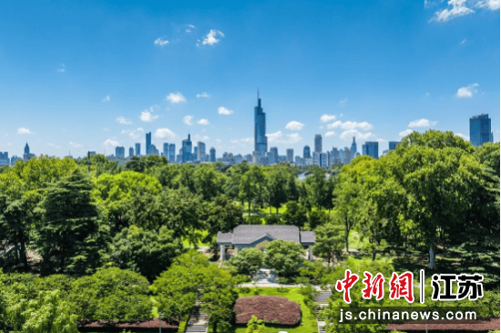 《玄武湖八景诗联书法作品选》新书发布