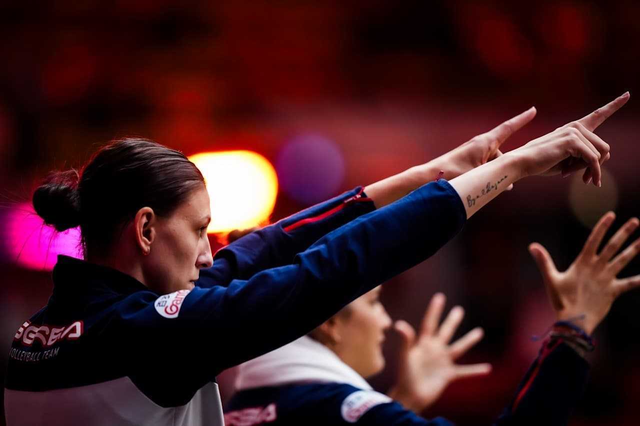 大冷门！女排世锦赛-卫冕冠军无缘8强 东道主0-3吞蛋出局