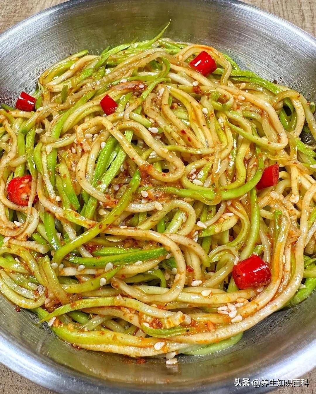 “8月吃一瓜，中药不用抓”，立秋后常吃这瓜，排毒润肺又通便！