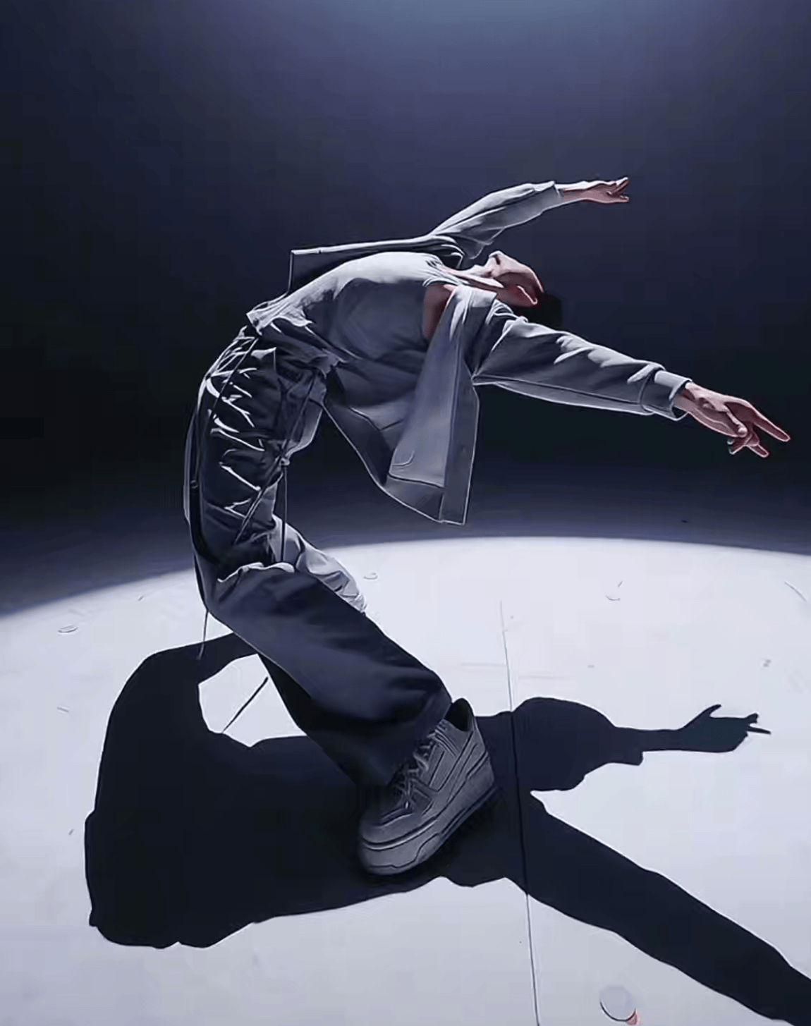 勇闯团播的年轻人：顶着好奇与误解，渴望给自己打一束光