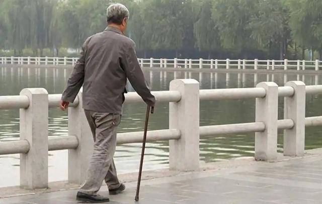 医生发现：坚持快走锻炼的人，糖尿病和高血脂风险比其他人小？