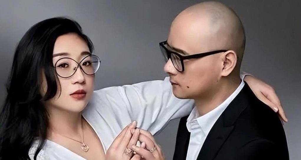 原创            得不偿失！傅首尔遭抵制风波升级，被嫌弃的前夫给她一记漂亮回击