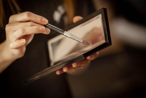 激素化妆品的“隐形炸弹”：快速检测卡成消费者自救利器