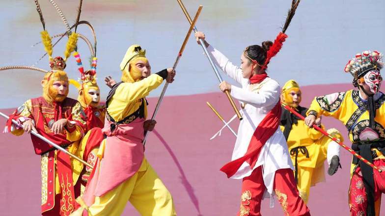 首届全国大圣文化艺术周开幕 六小龄童任总评审