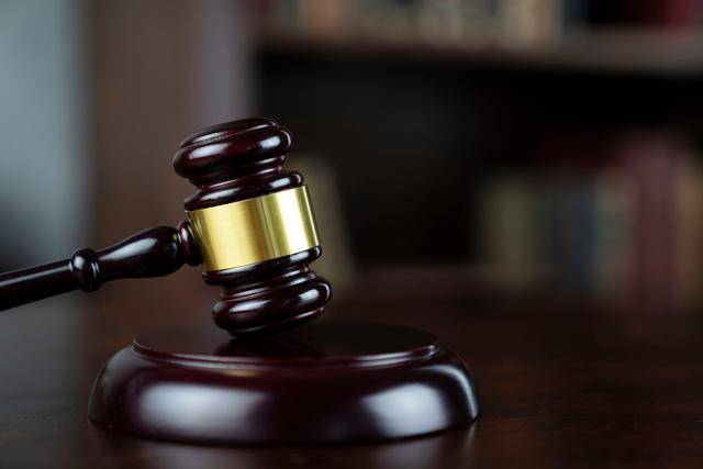 55岁农妇“辱骂”法官，被罚10万元