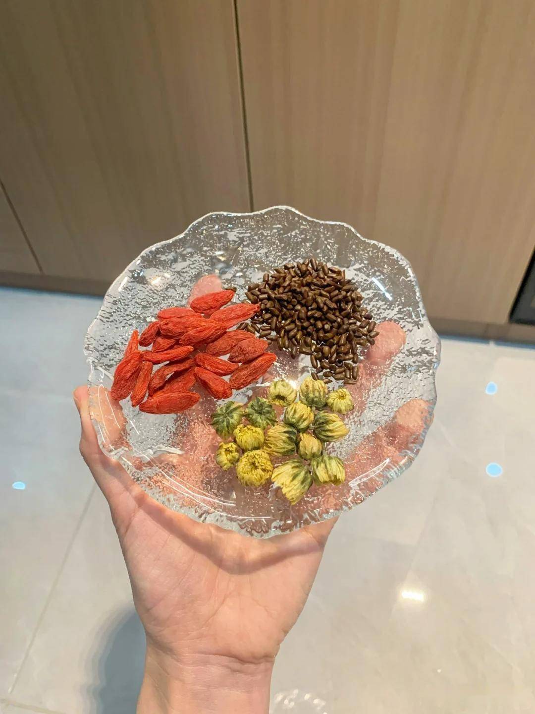 原创            肝最喜欢的一花一果，秋季睡不好的人可以多吃，养肝、疏肝、调肝