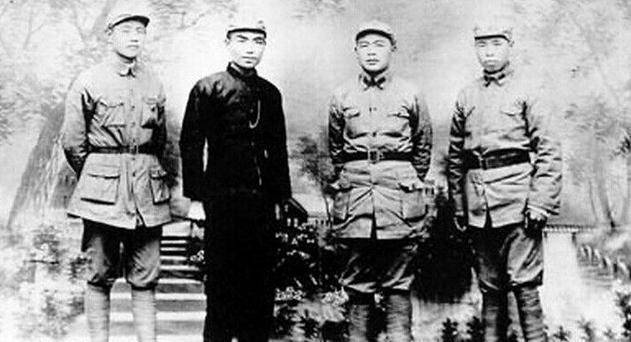 原创            他有上将资历，抗战后期“闲”下来了，授衔时资历浅的授衔比他高