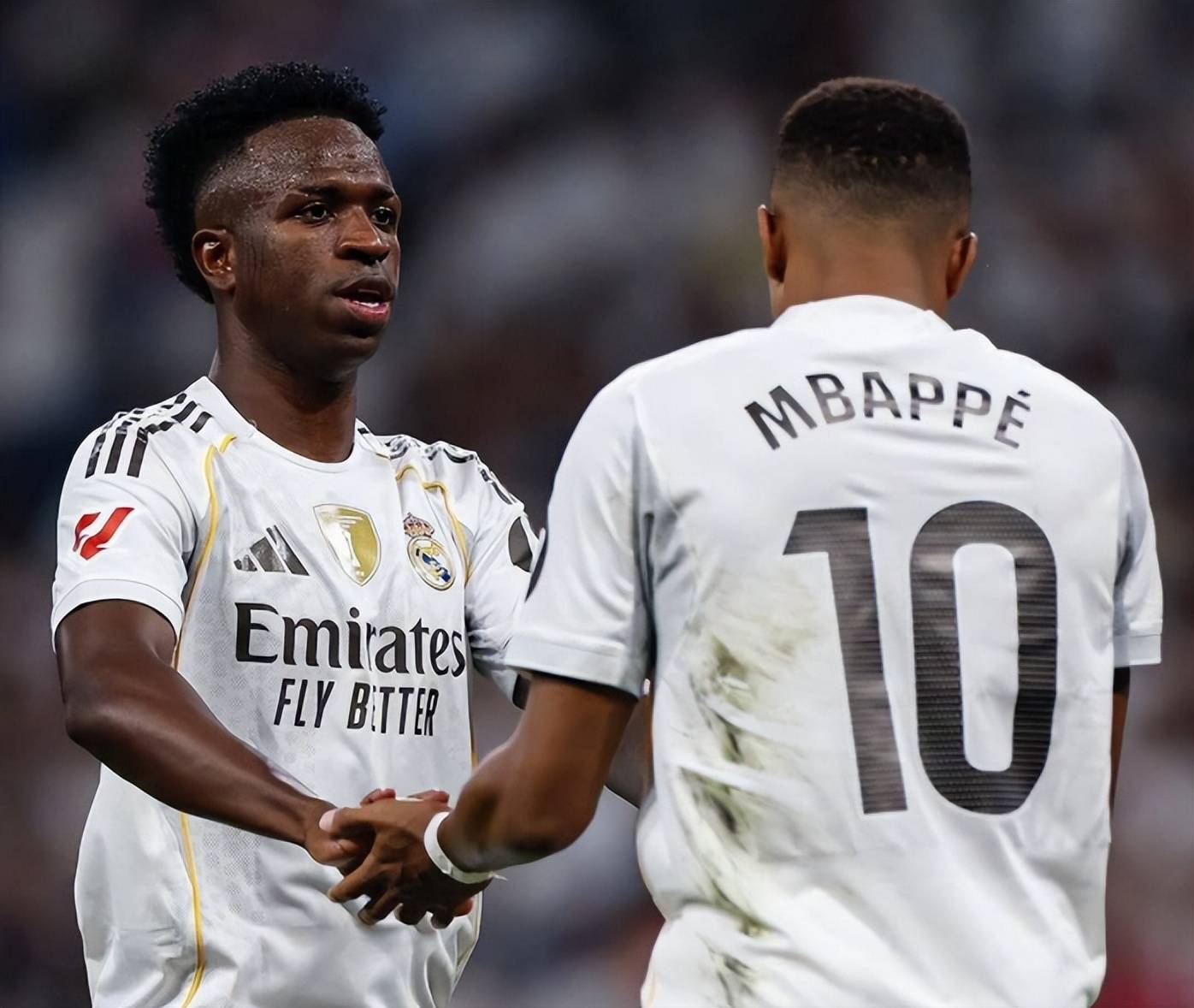 原创            极限4选1，皇马阵中最大的“黑洞”，阿隆索用谁填坑？