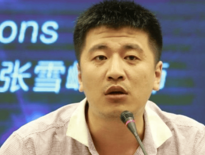 原创            张雪峰多个账号被禁止关注