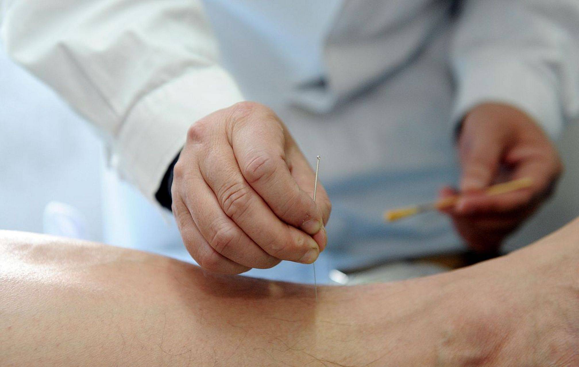 详解：中药外敷治疗精囊炎的方法