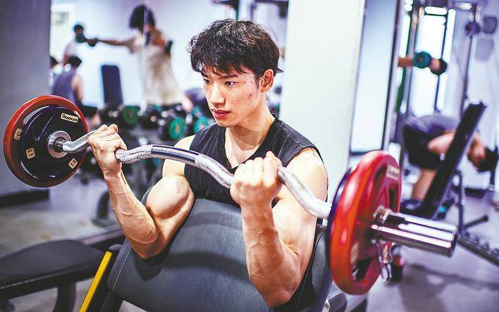 刚柔并济演绎美人鱼传说